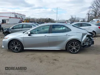 2020 Toyota Camry SE with VIN 4T1G11AKXLU941014, listed as a IAAI auction lot 41623517 with 109,172 mi miles. Bid and sale history available at carsss.com. Image 14.