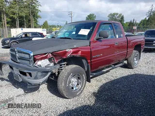 2000 Dodge 1500 z VIN 3B7HF13Z9YG138645, wystawiony jako IAAI lot #42298492 z przebiegiem 138 898 mil mil oraz . Historia ofert i sprzedaży dostępna na DreamBid. Obrazek 17.