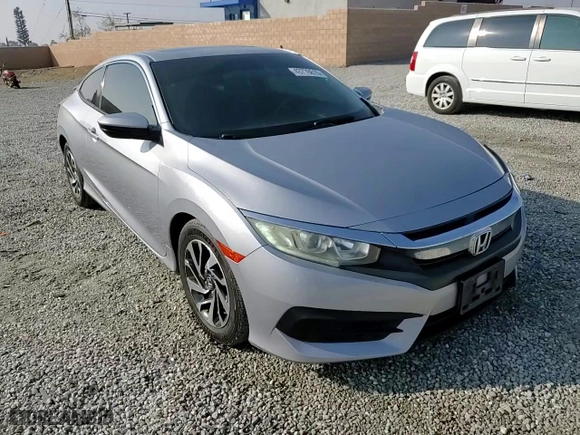 2018 Honda Civic Coupe LX-P with VIN 2HGFC4B08JH304407, listed as a Copart auction lot 43776615 with 82,304 mi miles and Salvage Title. Bid and sale history available at carsss.com. Image 10.