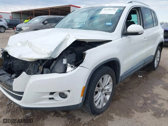 2009 Volkswagen Tiguan S with VIN WVGAV75NX9W528508, listed as a IAAI auction lot 41318636 with 175,651 mi miles. Bid and sale history available at carsss.com. Image 17.
