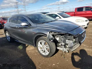 2019 Infiniti QX30 ESSENTIAL with VIN SJKCH5CP9KA008569, listed as a Copart auction lot 80041564 with 98,333 mi miles and Salvage Title. Bid and sale history available at carsss.com. Image 4.