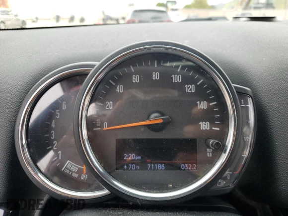 2019 MINI Countryman Cooper with VIN WMZYV5C56K3E82468, listed as a Copart auction lot 55530385 with 71,186 mi miles and Salvage title. Bid and sale history available at DreamBid. Image 9.
