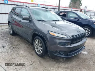 2018 Jeep Cherokee Latitude with VIN 1C4PJLCX4JD606207, listed as a IAAI auction lot 41734487 with 202,619 mi miles. Bid and sale history available at carsss.com. Image 1.