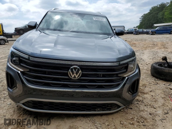 2024 Volkswagen Atlas SE z VIN 1V2WE2CA0RC209115, wystawiony jako Copart lot #54982565 z przebiegiem 13 879 mil mil oraz Szkoda całkowita • Salvage title. Historia ofert i sprzedaży dostępna na DreamBid. Obrazek 5.