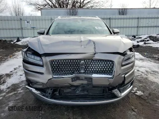 2019 Lincoln Nautilus Reserve z VIN 2LMPJ8L93KBL11136, wystawiony jako Copart lot #46173655 z przebiegiem 72 100 mil mil oraz Szkoda całkowita • Salvage title. Historia ofert i sprzedaży dostępna na DreamBid. Obrazek 5.
