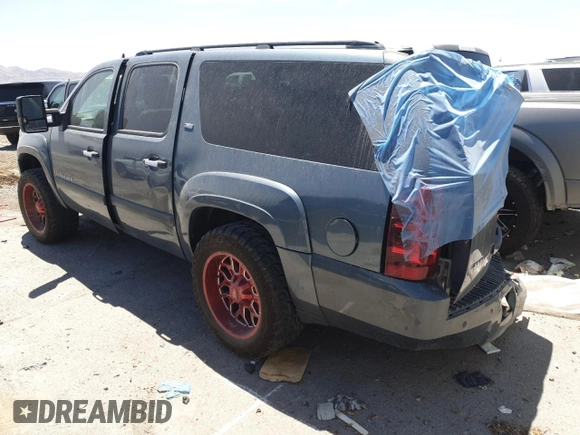 2008 Chevrolet Suburban LTZ with VIN 3GNFK163X8G193980, listed as a Copart auction lot 55521505 with 173,181 mi miles and Salvage title. Bid and sale history available at DreamBid. Image 2.