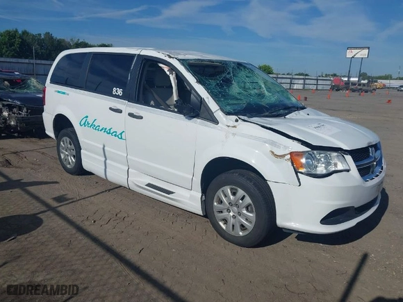 2019 Dodge Grand Caravan SE with VIN 2C7WDGBG7KR808178, listed as a IAAI auction lot 39601907 with 128,458 mi miles. Bid and sale history available at carsss.com. Image 1.