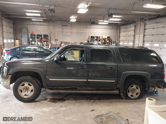 2005 Chevrolet Suburban LT with VIN 1GNFK16Z55J132258, listed as a IAAI auction lot 41645755 with NaN miles. Bid and sale history available at carsss.com. Image 14.