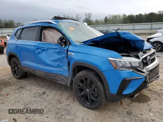 2022 Volkswagen Taos SE z VIN 3VVLX7B27NM062985, wystawiony jako Copart lot #51644395 z przebiegiem 41 883 mil mil oraz Szkody całkowita. Historia ofert i sprzedaży dostępna na DreamBid. Obrazek 4.