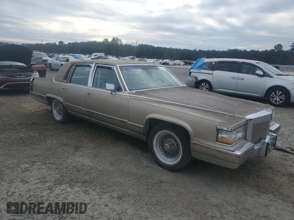 1990 Cadillac Brougham с VIN 1G6DW54Y1LR710024, выставлен на аукционе Copart как лот 88406975 с пробегом 183 170 миль миль и Чистый • Clean title. История ставок и продаж доступна на DreamBid. Изображение 4.