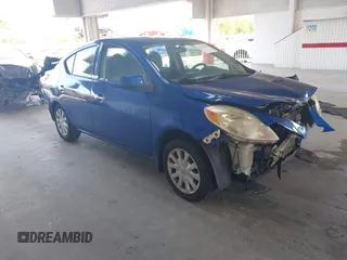 2014 Nissan Versa SV with VIN 3N1CN7AP0EL866801, listed as a IAAI auction lot 41422470 with 162,580 mi miles. Bid and sale history available at carsss.com. Image 1.