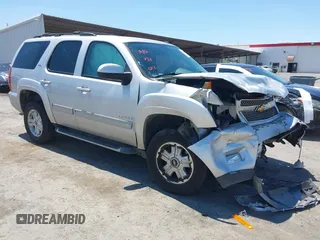 2013 Chevrolet Tahoe LT с VIN 1GNSKBE01DR286568, выставлен на аукционе IAAI как лот 42736237 с пробегом Не указан миль и . История ставок и продаж доступна на DreamBid. Изображение 1.