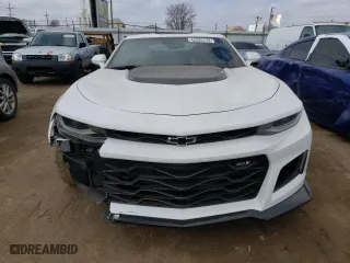 2022 Chevrolet Camaro ZL1 with VIN 1G1FK1R6XN0106778, listed as a Copart auction lot 42285774 with 7,880 mi miles and Non Repairable. Bid and sale history available at carsss.com. Image 5.