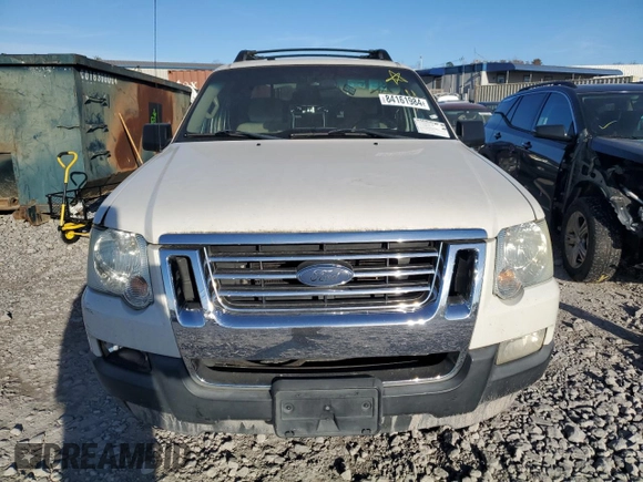 2008 Ford Explorer Sport Trac XLT z VIN 1FMEU31E88UA34709, wystawiony jako Copart lot #84161984 z przebiegiem Nie podano mil oraz Czysty tytuł • Clean title. Historia ofert i sprzedaży dostępna na DreamBid. Obrazek 5.