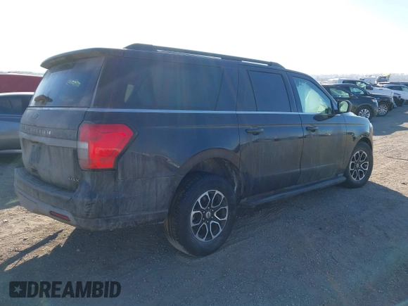 2024 Ford Expedition Max XLT with VIN 1FMJK1J83REA13961, listed as a IAAI auction lot 41411863 with 40,254 mi miles and . Bid and sale history available at DreamBid. Image 4.