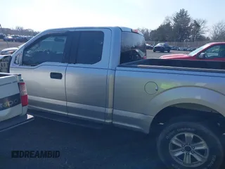 2016 Ford F-150 XLT with VIN 1FTFX1EFXGFA83792, listed as a IAAI auction lot 41034017 with 166,995 mi miles. Bid and sale history available at carsss.com. Image 3.