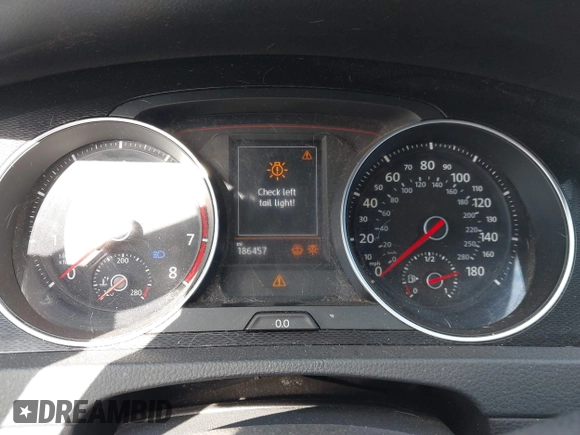 2015 Volkswagen Golf GTI SE with VIN 3VW5T7AU8FM022628, listed as a IAAI auction lot 41657843 with 186,457 mi miles. Bid and sale history available at carsss.com. Image 7.
