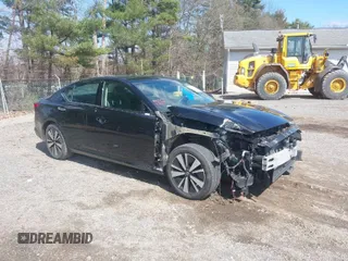 2019 Nissan Altima 2.5 SL with VIN 1N4BL4EV5KC203971, listed as a IAAI auction lot 41936198 with 122,766 mi miles. Bid and sale history available at carsss.com. Image 1.