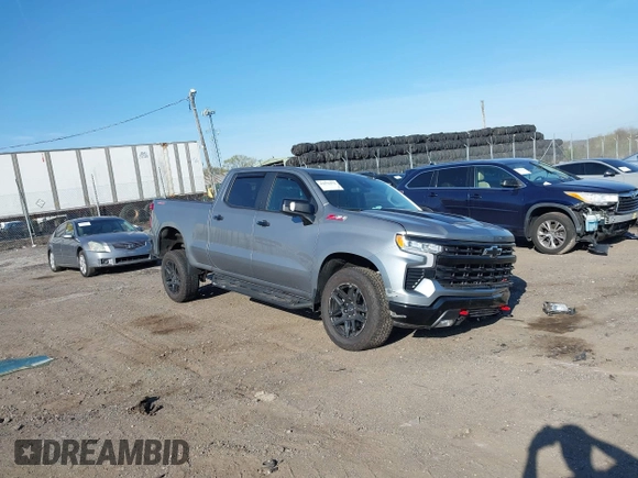 2025 Chevrolet Silverado 1500 LT Trail Boss with VIN 3GCUKFED7SG169683, listed as a IAAI auction lot 42070492 with 3,800 mi miles and . Bid and sale history available at DreamBid. Image 1.