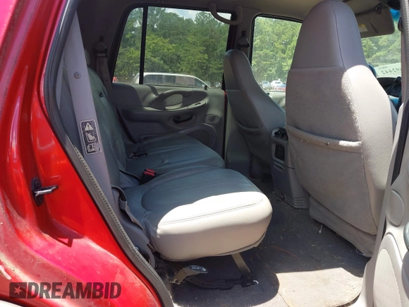 2002 Ford Expedition Eddie Bauer z VIN 1FMRU17W02LA22430, wystawiony jako IAAI lot #42692442 z przebiegiem Nie podano mil oraz . Historia ofert i sprzedaży dostępna na DreamBid. Obrazek 8.