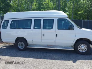2014 Ford Econoline Passenger XL z VIN 1FBSS3BL5EDA36962, wystawiony jako IAAI lot #42144960 z przebiegiem 90 490 mil mil oraz . Historia ofert i sprzedaży dostępna na DreamBid. Obrazek 13.