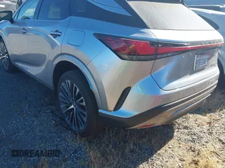 2025 Lexus RX 350h with VIN 2T2BBMCA8SC084121, listed as a IAAI auction lot 42644072 with 4,200 mi miles and . Bid and sale history available at DreamBid. Image 3.