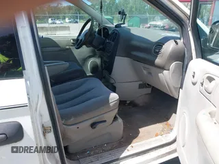 2005 Dodge Caravan SE with VIN 1D4GP25B45B103520, listed as a IAAI auction lot 42612643 with 168,847 mi miles and . Bid and sale history available at DreamBid. Image 5.