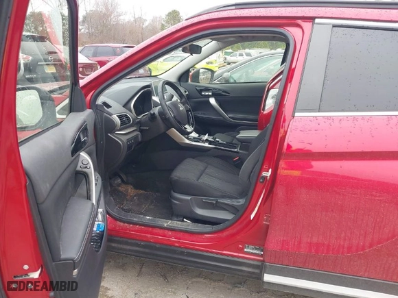 2020 Mitsubishi Eclipse Cross SE with VIN JA4AS5AA0LZ032475, listed as a IAAI auction lot 41621456 with NaN miles. Bid and sale history available at carsss.com. Image 5.