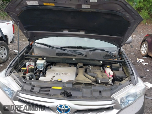 2013 Toyota Highlander Limited with VIN JTEDC3EH7D2012662, listed as a IAAI auction lot 42226232 with 135,064 mi miles and . Bid and sale history available at DreamBid. Image 10.