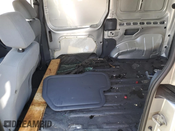 2011 Ford Transit Connect XL с VIN NM0LS7AN7BT060513, выставлен на аукционе Copart как лот 56215935 с пробегом Не указан миль и Списание • Salvage title. История ставок и продаж доступна на DreamBid. Изображение 11.