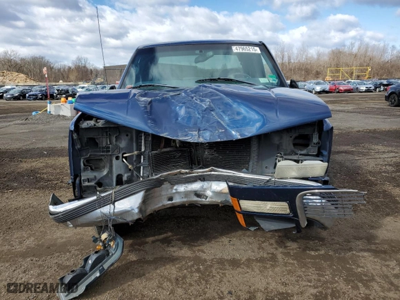 1999 GMC Sierra Classic 1500 with VIN 1GTEC19R1XR510643, listed as a Copart auction lot 47965215 with 176119 miles and Salvage Title. Bid and sale history available at carsss.com. Image 5.