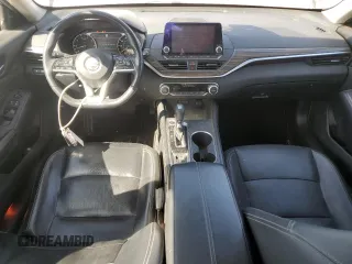 2019 Nissan Altima SL with VIN 1N4BL4EW7KC184302, listed as a Copart auction lot 48320525 with 110,981 mi miles and Salvage Title. Bid and sale history available at carsss.com. Image 8.