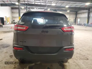 2018 Jeep Cherokee Latitude z VIN 1C4PJMCB3JD534507, wystawiony jako Copart lot #60502365 z przebiegiem 133 642 mil mil oraz Szkoda całkowita • Salvage title. Historia ofert i sprzedaży dostępna na DreamBid. Obrazek 6.
