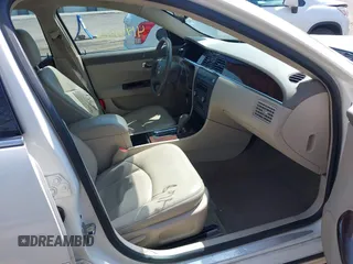 2007 Buick LaCrosse CXL with VIN 2G4WD582171243893, listed as a IAAI auction lot 41939469 with 82,218 mi miles. Bid and sale history available at carsss.com. Image 5.