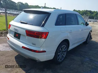 2017 Audi Q7 Premium Plus z VIN WA1LAAF74HD023137, wystawiony jako IAAI lot #42589949 z przebiegiem 75 860 mil mil oraz . Historia ofert i sprzedaży dostępna na DreamBid. Obrazek 4.