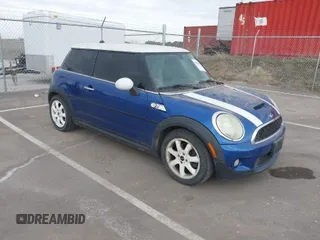 2007 MINI Hardtop S with VIN WMWMF73517TL88586, listed as a IAAI auction lot 41866845 with 181,706 mi miles and . Bid and sale history available at DreamBid. Image 1.