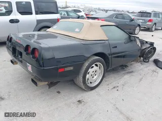 1994 Chevrolet Corvette with VIN 1G1YY32PXR5119898, listed as a IAAI auction lot 41524375 with 0 mi miles. Bid and sale history available at carsss.com. Image 4.