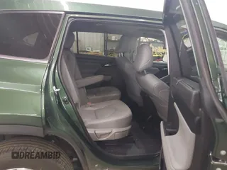 2024 Toyota Highlander LE with VIN 5TDKDRBH5RS539941, listed as a IAAI auction lot 42382715 with 19,188 mi miles and . Bid and sale history available at DreamBid. Image 8.