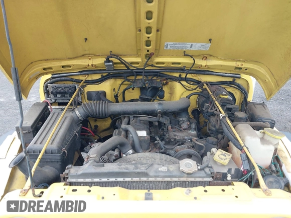 2000 Jeep Wrangler Sport with VIN 1J4FA49S9YP736984, listed as a IAAI auction lot 42055385 with 191,910 mi miles and . Bid and sale history available at DreamBid. Image 10.