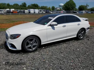 2018 Mercedes-Benz E 300 z VIN WDDZF4KB1JA450513, wystawiony jako Copart lot #56354495 z przebiegiem 79 237 mil mil oraz Szkoda całkowita • Salvage title. Historia ofert i sprzedaży dostępna na DreamBid. Obrazek 1.