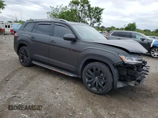 2022 Volkswagen Atlas SEL Premium R-Line with VIN 1V2FR2CA5NC522076, listed as a Copart auction lot 55854025 with 39,494 mi miles and Salvage title. Bid and sale history available at DreamBid. Image 4.