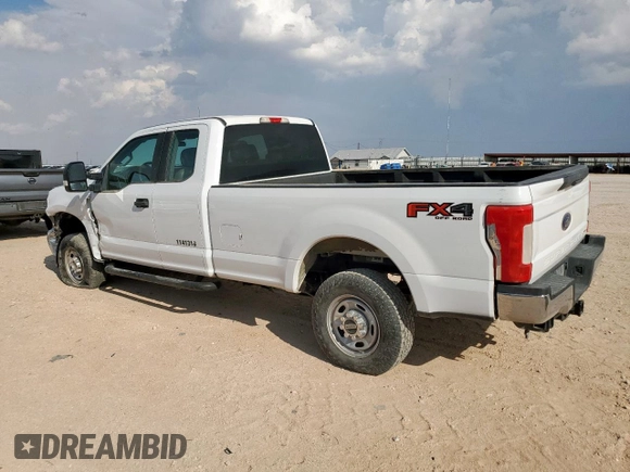 2019 Ford F-250 XL z VIN 1FT7X2B60KEG23826, wystawiony jako Copart lot #57651295 z przebiegiem 77 803 mil mil oraz Szkoda całkowita • Salvage title. Historia ofert i sprzedaży dostępna na DreamBid. Obrazek 2.