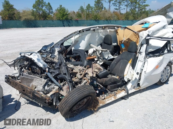 2017 Nissan Versa S Plus z VIN 3N1CN7AP4HL821719, wystawiony jako IAAI lot #41880339 z przebiegiem Nie podano mil oraz . Historia ofert i sprzedaży dostępna na DreamBid. Obrazek 6.