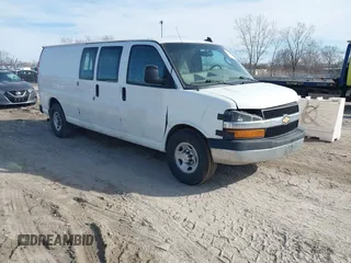 2020 Chevrolet Express Cargo Van with VIN 1GCZGHFG7L1235144, listed as a IAAI auction lot 41700301 with 67,678 mi miles. Bid and sale history available at carsss.com. Image 1.