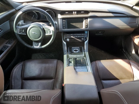 2016 Jaguar XF 35t R-Sport with VIN SAJBF4BV4GCY08546, listed as a Copart auction lot 85547364 with 83,549 mi miles and Clean Title. Bid and sale history available at carsss.com. Image 8.