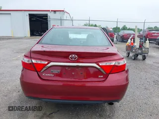 2017 Toyota Camry XLE z VIN 4T1BF1FK1HU644600, wystawiony jako IAAI lot #42301348 z przebiegiem 74 937 mil mil oraz . Historia ofert i sprzedaży dostępna na DreamBid. Obrazek 16.