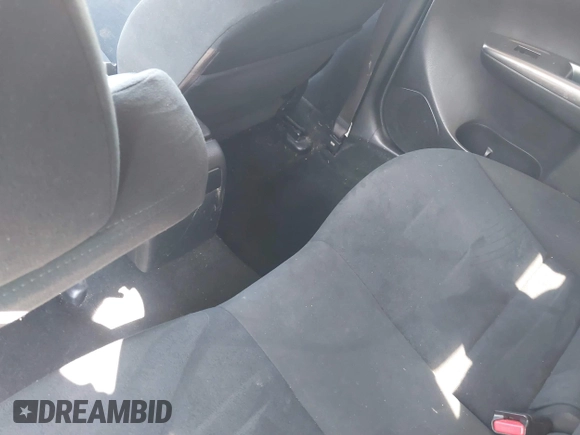 2011 Subaru Impreza 2.5i z VIN JF1GE6A69BH522156, wystawiony jako IAAI lot #42301037 z przebiegiem 121 926 mil mil oraz . Historia ofert i sprzedaży dostępna na DreamBid. Obrazek 8.