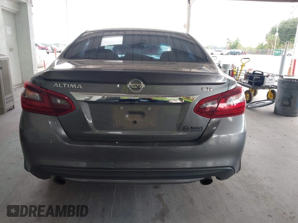 2017 Nissan Altima SL z VIN 1N4AL3AP7HC492566, wystawiony jako IAAI lot #42193702 z przebiegiem 165 566 mil mil oraz . Historia ofert i sprzedaży dostępna na DreamBid. Obrazek 16.