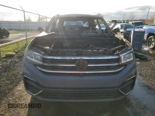 2021 Volkswagen Atlas SEL Premium R-Line z VIN 1V2FE2CA7MC223635, wystawiony jako Copart lot #85544804 z przebiegiem Nie podano mil oraz Nie do naprawy • Non repairable. Historia ofert i sprzedaży dostępna na DreamBid. Obrazek 5.