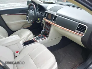 2012 Lincoln MKZ Hybrid с VIN 3LNDL2L34CR806398, выставлен на аукционе IAAI как лот 42458095 с пробегом 134 528 миль миль и . История ставок и продаж доступна на DreamBid. Изображение 5.